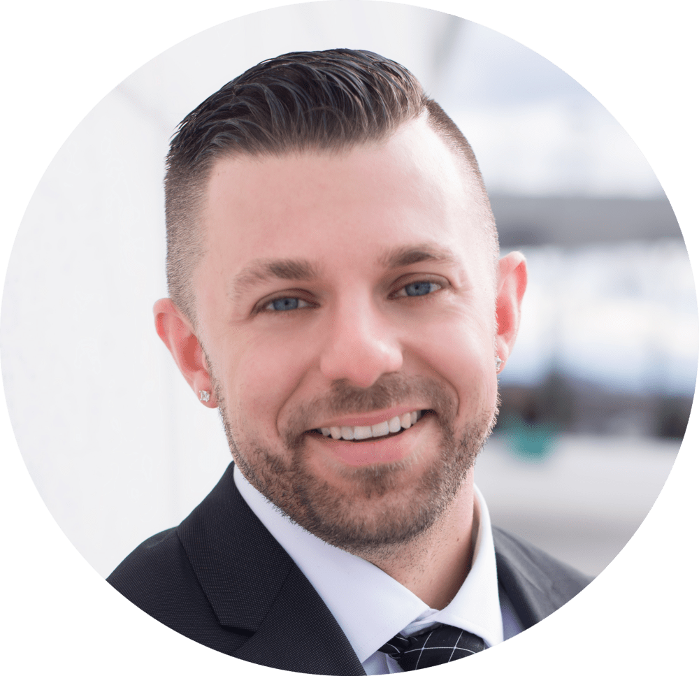 circle-headshot-gentleman-951053